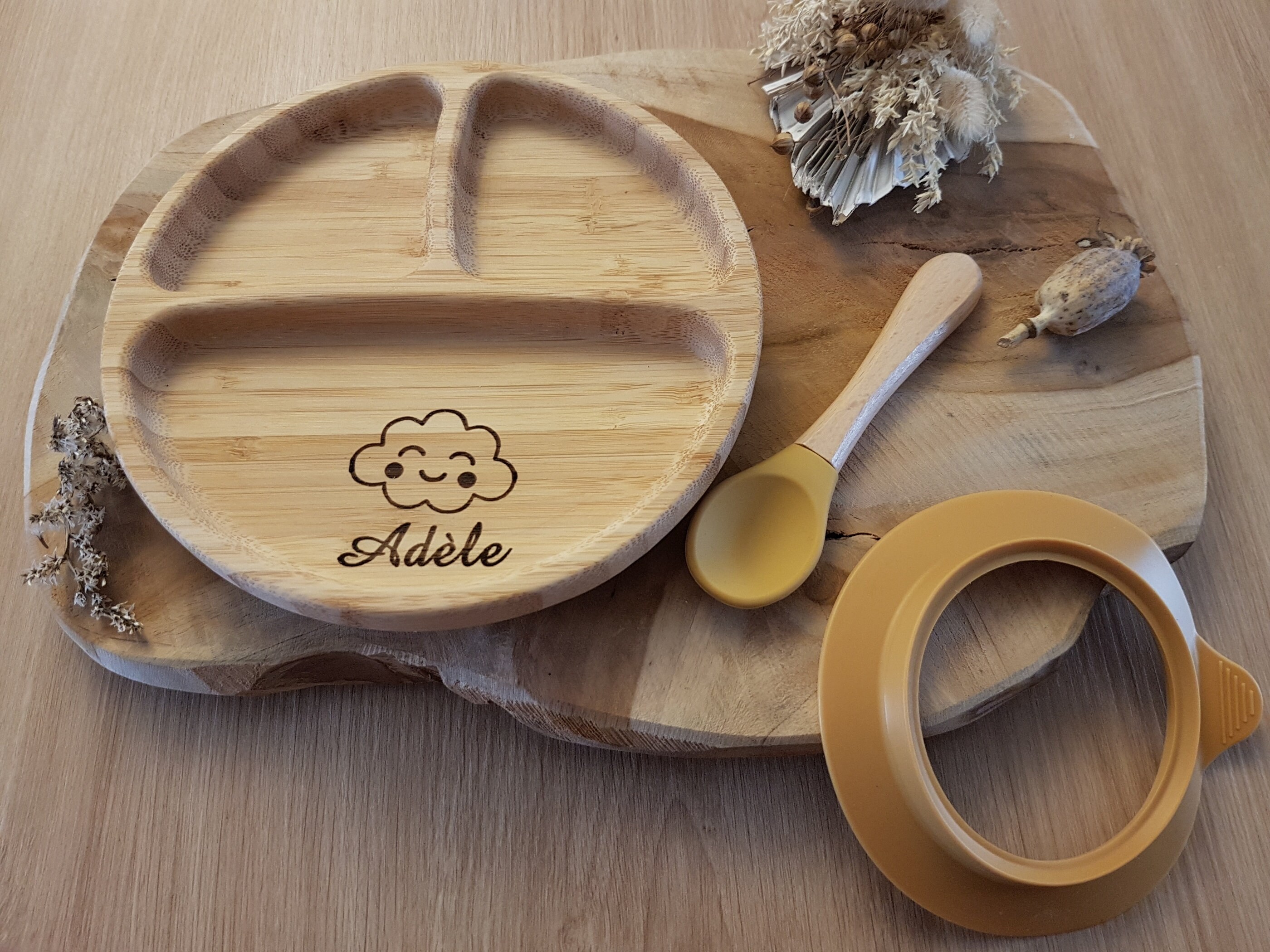 Personalized baby plate in bamboo wood (laser engraving)