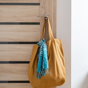 Große Einkaufstasche aus Leinen. Senfgelbe Umhängetasche aus Leinen. Wiederverwendbare Markttasche. Tasche aus Naturleinen. Strandtasche. Einkaufstasche. Straßentasche