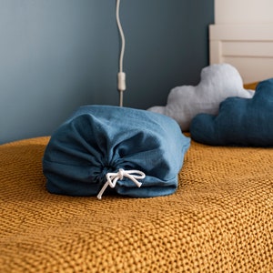 Natural linen bedding bag. Reusable linen bag. Linen drawstring bag. Storage bag. Perfect for traveling. Various colors.
