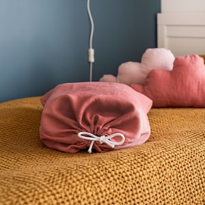 Natural linen bedding bag. Reusable linen bag. Linen drawstring bag. Storage bag. Perfect for traveling. Various colors.