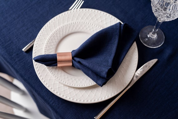 20 PACK) Navy Blue Cloth Like Dinner Napkins - 1/6 Fold 12x16 Single Use  Linen Feel Disposable Guest Towel Napkins, Absorbent, Soft, Elegant,  Bathroom Hand Towel, Party, Weddings, Receptions 