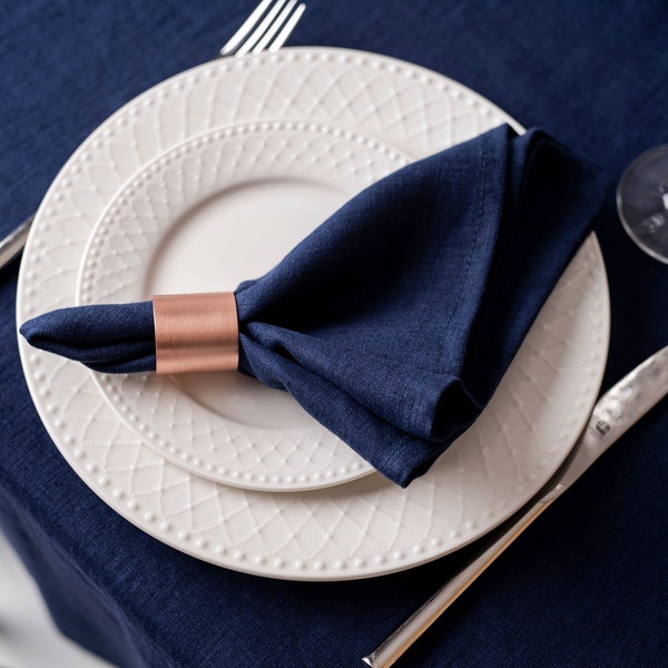 Navy blue linen napkins. Softened linen napkin set. Wedding napkins. Dinner napkins. Cloth napkins. Handmade table linens