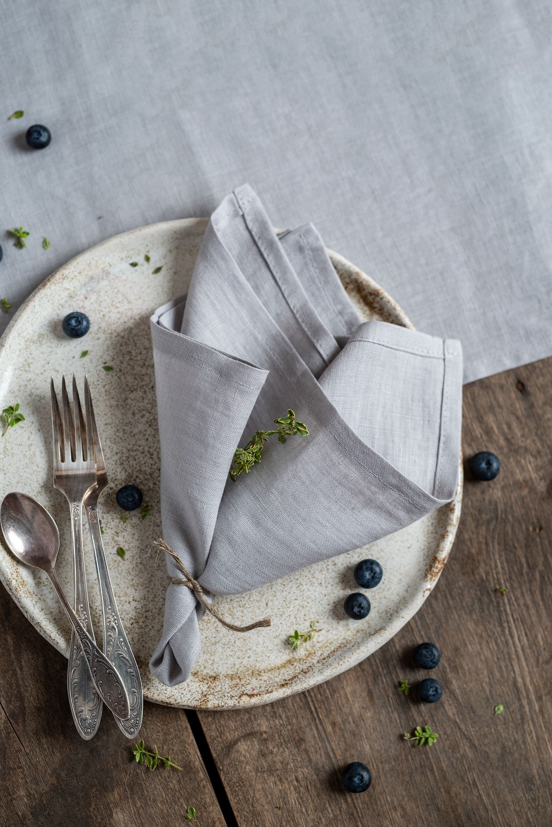 Light Grey Linen Napkins. Softened Linen Napkin Set. Wedding Napkins