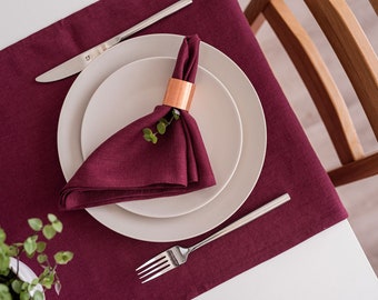 Linen napkin. Softened linen table napkin. Burgundy napkins. Napkin set of 2, 4, 6, 8 or 12 napkins. Rustic table decor. Cloth napkins