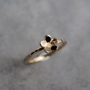 Flower ring