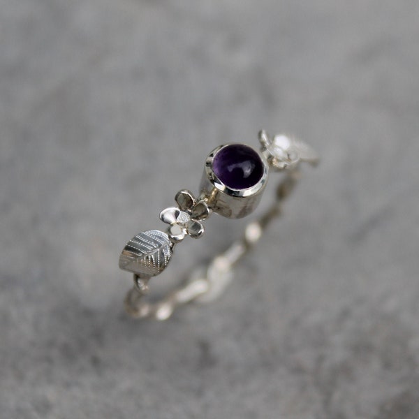 Flower ring and leaves in silver 925 and amethyst