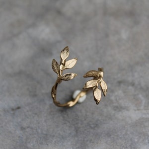 Gold-plated leaf ring