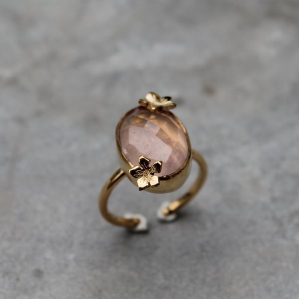 Bague fleurs et quartz rose