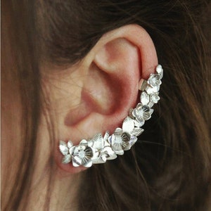 Minimalist flower and leaf ear cuff in 925 silver