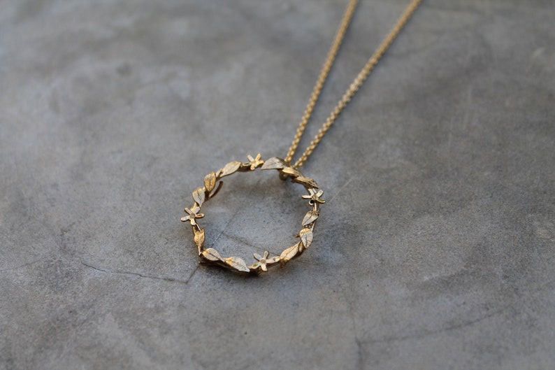 Flower Crown necklace