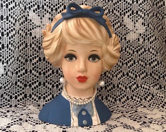 Vaso vintage Relpo da 7,25 pollici con testa di donna, fiocchi e gioielli