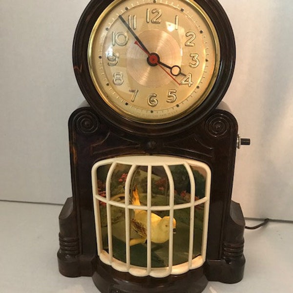 Hard to Find! 1950's MasterCrafters Swinging Bird Motion Clock