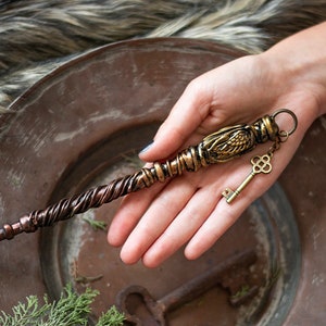 Wings Wand, Magic Wand with Wings & Key top, Bronze and Black Magic Wand, Geek Accessories, Witch Wand, Wizard Wand, Costume