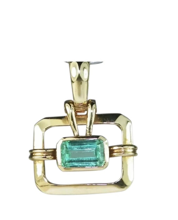 Solid 18k Gold Modernist 1 Carat Emerald Pendant