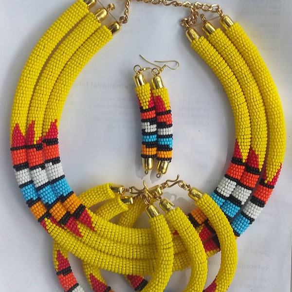 EN SOLDES!!! Ensemble de bijoux africains- Ensemble de bijoux kenyans- Colliers Maasai- Ensemble de bijoux tribaux pour femmes - mode féminine - Colliers zoulou -