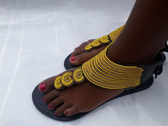 AUF Verkauf afrikanischen Perlen Sandalen für Frauen Maasai Perlen Sandalen für Frauen Ledersandalen flache Sandalen Frauen Sandalen AUF Verkauf afrikanischen Perlen Sandalen für Frauen Maasai Perlen Sandalen für Frauen Ledersandalen flache Sandalen Frauen Sandalen