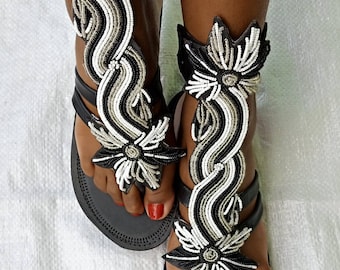 REDUZIERT! Afrikanische Gladiator Sandale / schwarze Sandalen / Sandalen für Frauen / Boho Sandalen / Sommer Sandalen / Ledersandalen / Massai Sandale / kenianischer Schuh