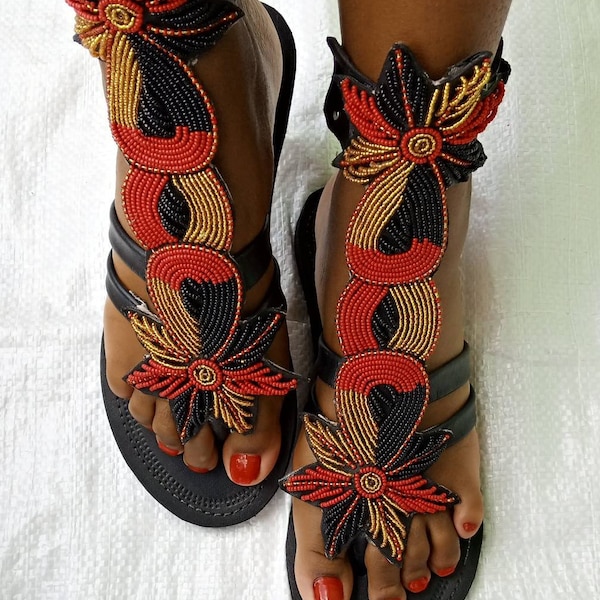 EN VENTE ! Sandales gladiateur africaines/Sandales dorées/Sandales pour femmes/Sandales bohèmes/Sandales d'été/Sandales en cuir/Sandales Massaï/Chaussures kenyanes