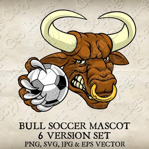 Stier voetbal mascotte Minotaurus buffel koe houden voetbal voetbal bal boos sportteam mascotte stieren logo cartoon. Vector SVG, EPS, PNG, JPEG