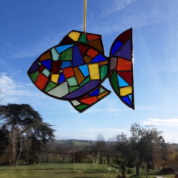 Poisson volant multicolore en vitrail Tiffany.  Modèle unique fait main. Cadeau original pour une fête, un anniversaire,  la fête des mères