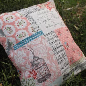 Cushion cover pink shabby patchwork image 2
