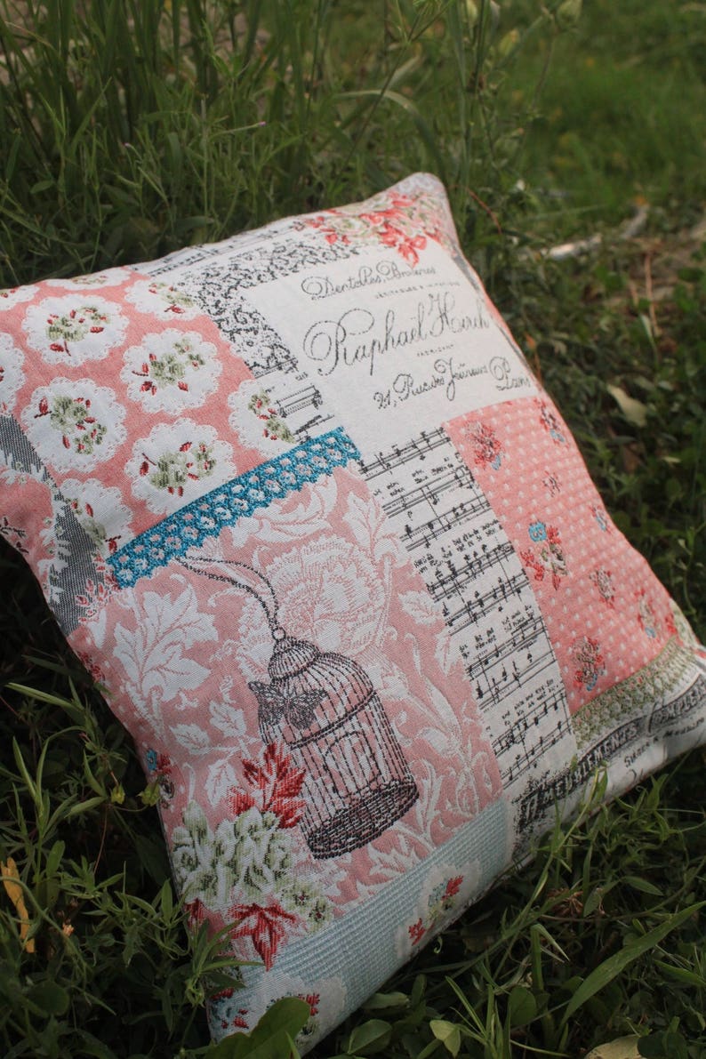 Cushion cover pink shabby patchwork image 2