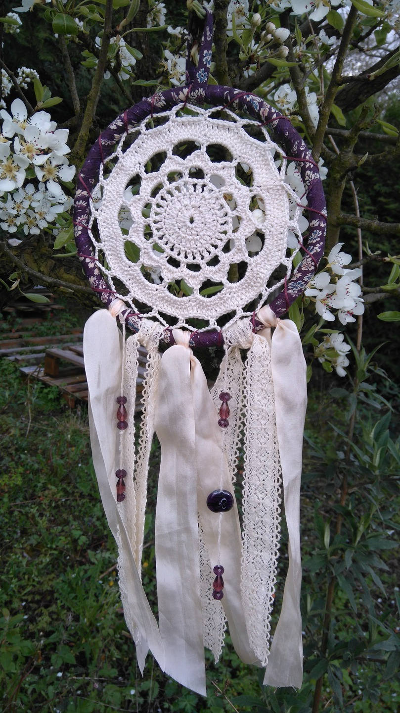 Attrape-Rêves Prune en Liberty et Dentelles