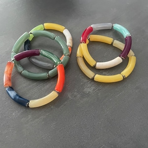 Elastic bracelet with tube beads