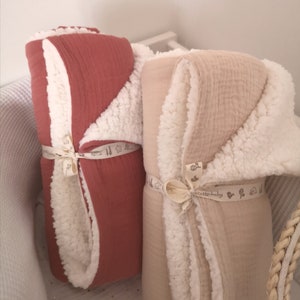 Couverture double gaze de coton et sherpa