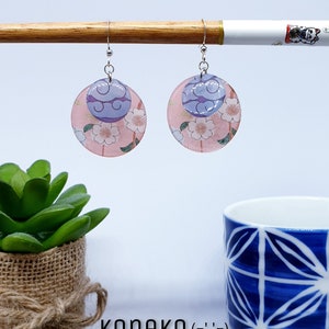 Traditional Japanese floral pattern earrings and blue and purple clouds - Handmade resin (&#39;.&#39; =)