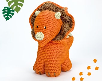 Triceratops Amigurumi – crochet pattern (Italian)