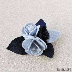 Brooch with roses in felt and felt blue and azure image 4