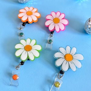 Groundbreaking Florals Badge Reels / Oopsie Daisies / Daisy Badge Reels / Spring Summer