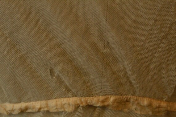 1910's Long Sleeved Net Shirtwaist Blouse with Ru… - image 6