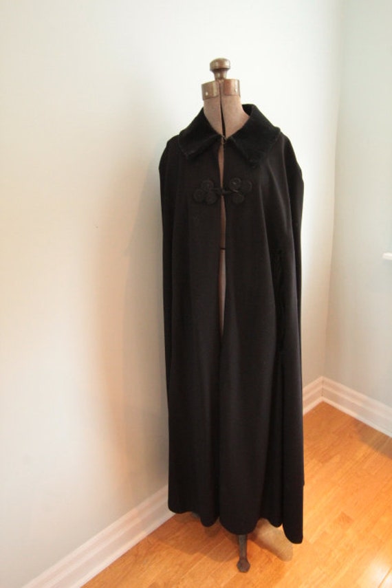 Victorian Black Opera Cape