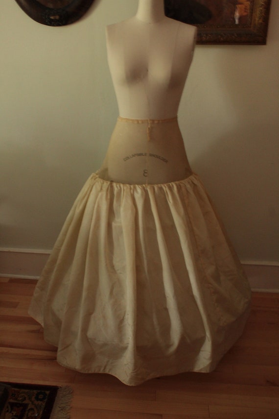 1950’s Tulle Crinoline Hoopskirt