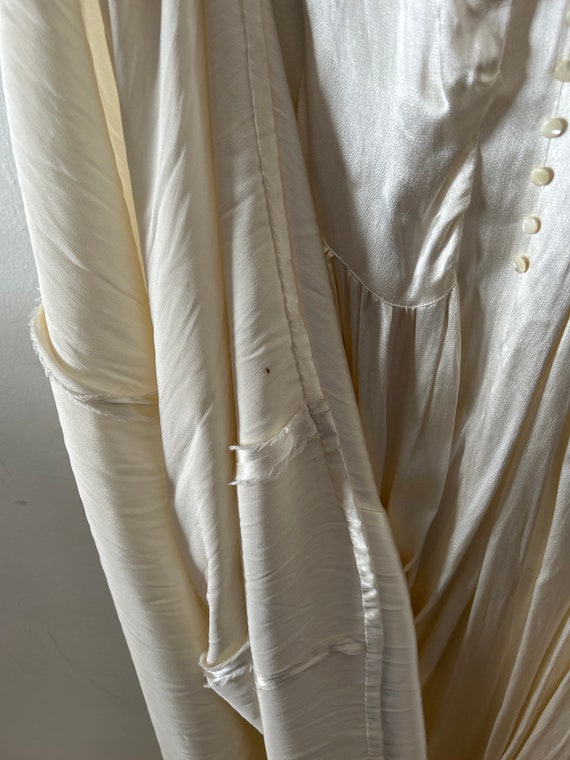 1940’s Ivory Satin Wedding Dress - image 6