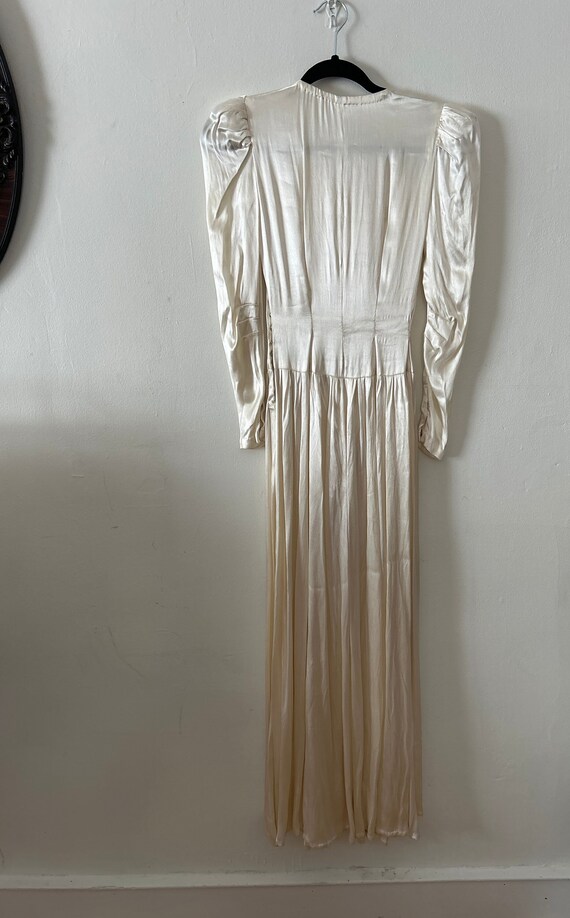 1940’s Ivory Satin Wedding Dress - image 3