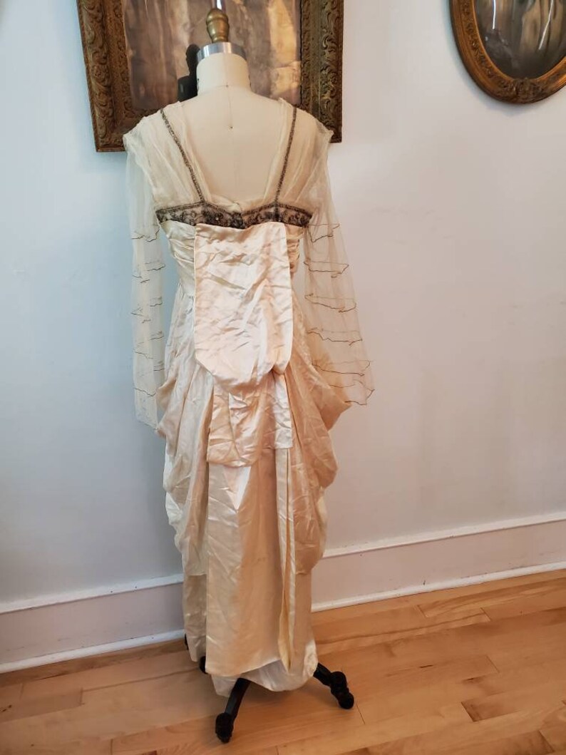 Titanic Inspired Wedding Dress Accessories