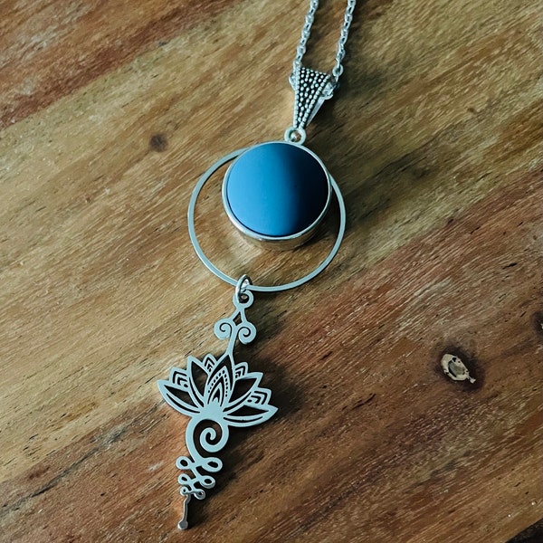 Collier sautoir breloque «Fleur de Lotus» avec bouton pression interchangeable uni mat