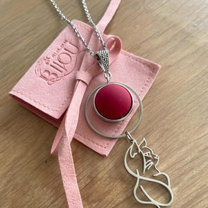 Collana con ciondolo Buddha con bottone automatico intercambiabile, finitura opaca
