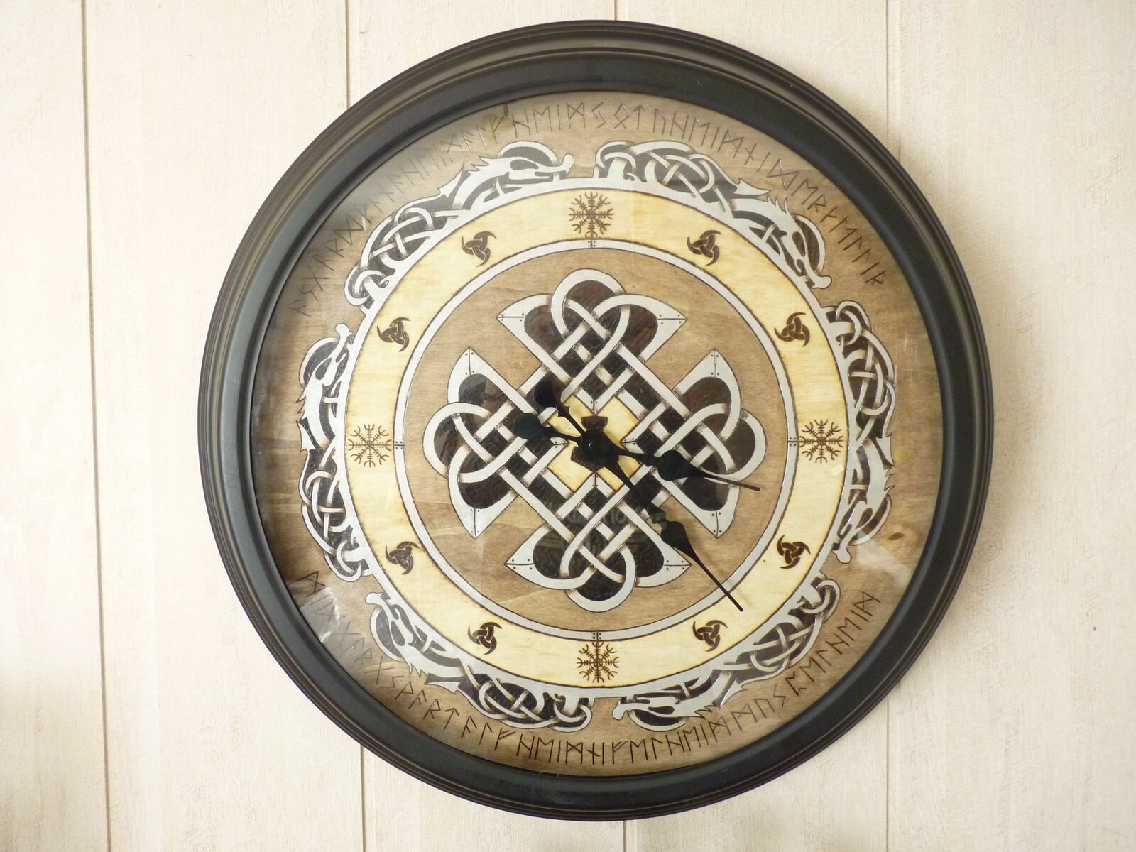 Horloge Murale , Décor Nordique Diamètre 50 cm