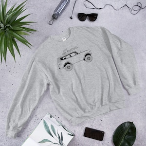 International Harvester Scout II Retro Style Outline Graphic Sweatshirt