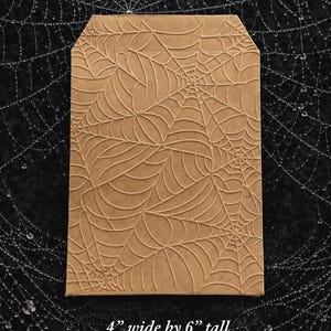 20 Spider Web Paper Embossed Favor Bags, Kraft Brown, 4”x6”
