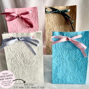20 Butterfly Bags, Small Embossed Bag, Summer Party, Quinceanera Bags, Sweet 16 Favors, Bridal Party Gifts,Baby Shower Favor, Ribbon Bags