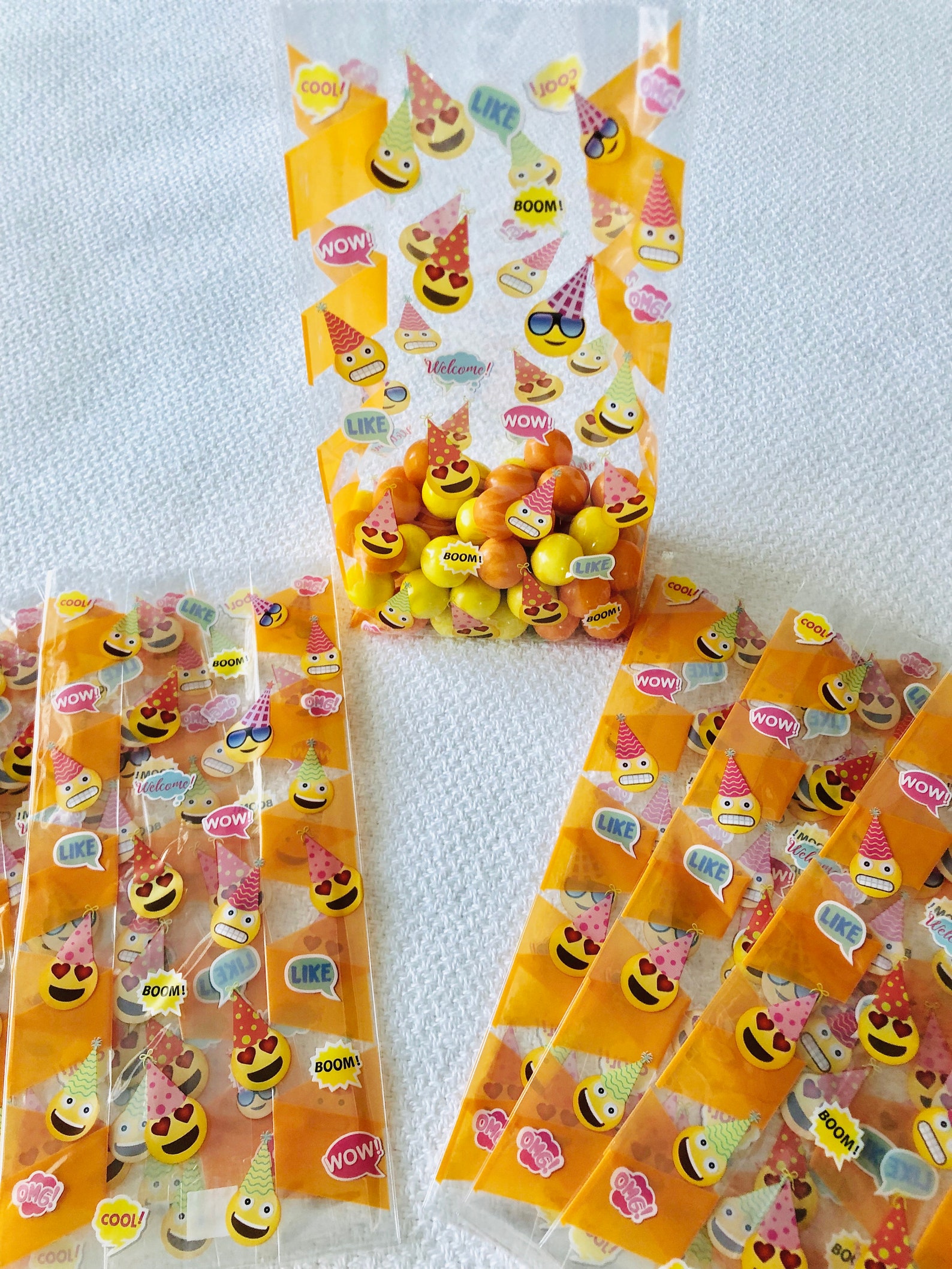 10 Emoji Bags Cello Bags Emoticon Smiley Faces Emoji Treat Etsy