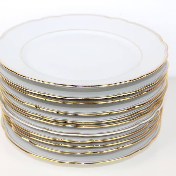 Flat dinner plate | Gold-rimmed plate | Vintage