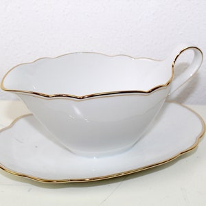 Vintage sauce boat with handle | gold rim