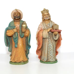2 nativity figures | Kings | plastic | vintage