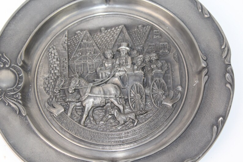 Vintage Pewter Plate Carriage image 2